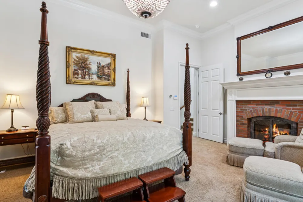 391 Cedar Ridge Drive Lake Arrowhead, CA 92352