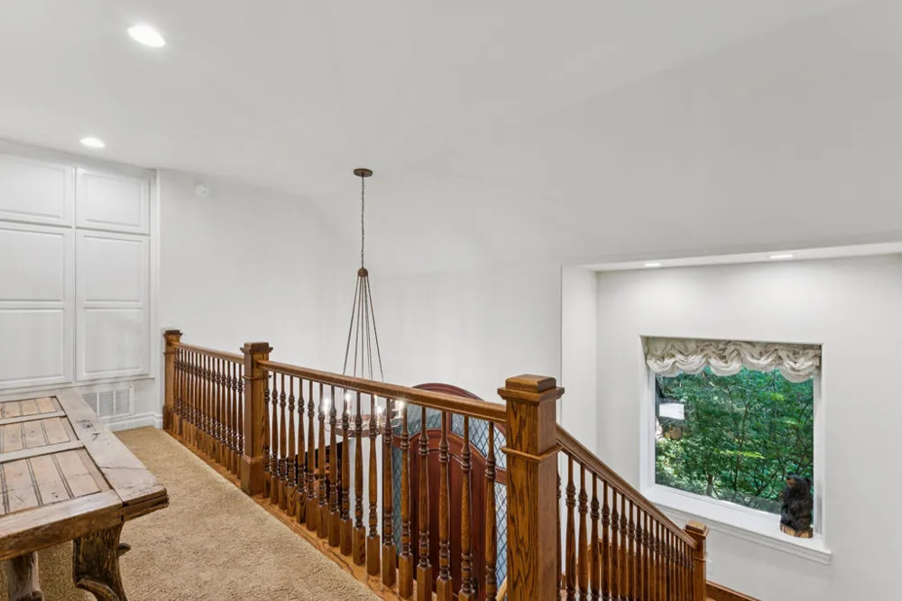 391 Cedar Ridge Drive Lake Arrowhead, CA 92352