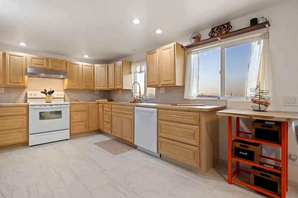 5096 Old Woman Springs Road Johnson Valley, CA 92285
