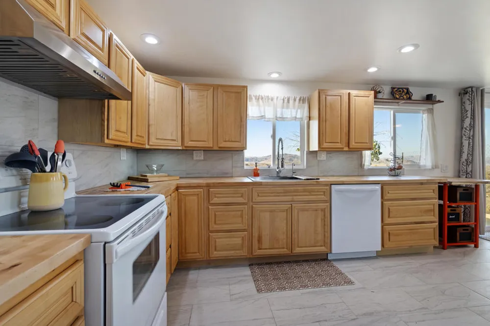 5096 Old Woman Springs Road Johnson Valley, CA 92285