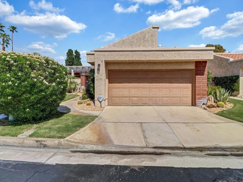35886 Paseo Circulo W Cathedral City, CA 92234