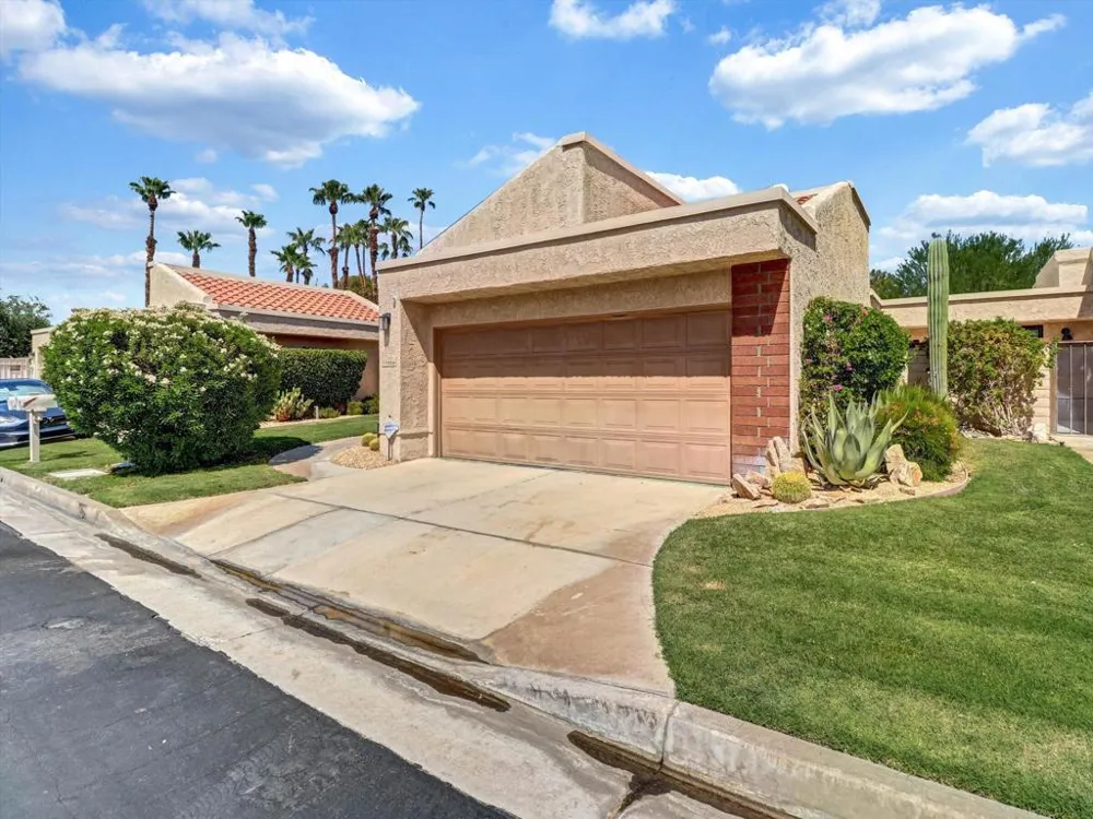35886 Paseo Circulo W Cathedral City, CA 92234