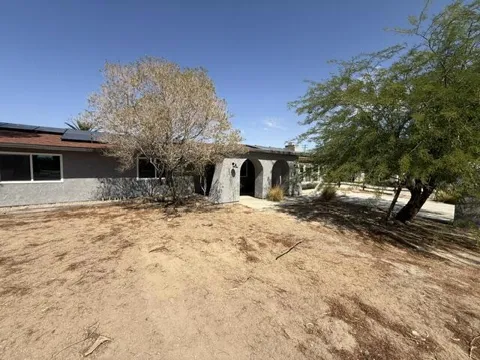 6698 Mesquite Drive