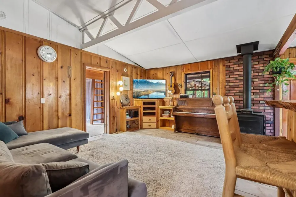 54820 Fern Drive Idyllwild, CA 92549