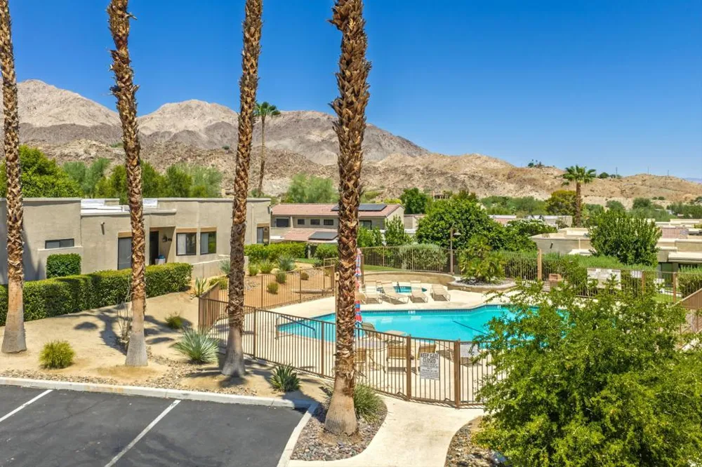 72302 Merry Vale Way Palm Desert, CA 92260