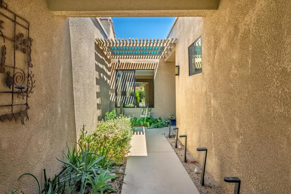 72302 Merry Vale Way Palm Desert, CA 92260