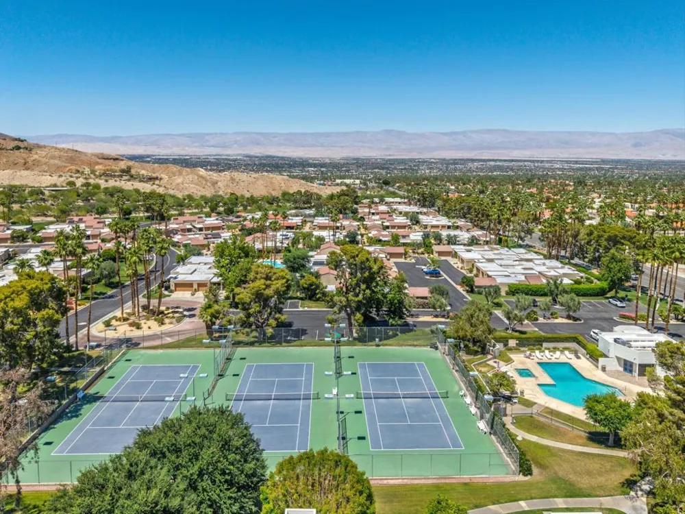 72302 Merry Vale Way Palm Desert, CA 92260