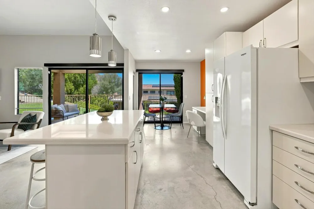 72302 Merry Vale Way Palm Desert, CA 92260
