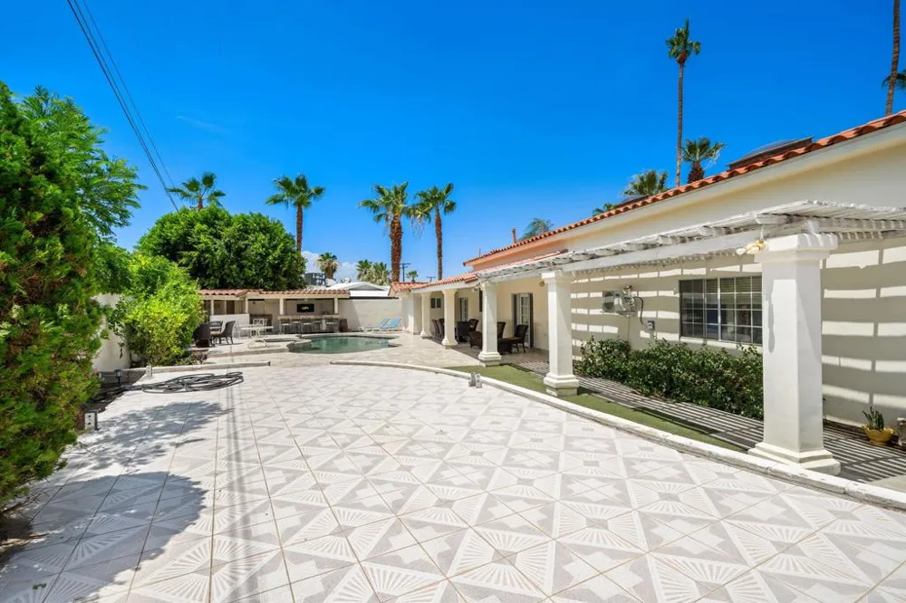 74431 De Anza Way Palm Desert, CA 92260