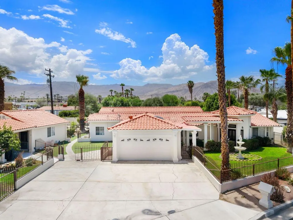 74431 De Anza Way Palm Desert, CA 92260