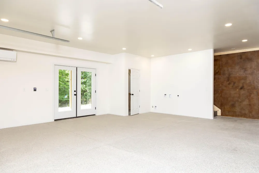 144 Caron Drive Spring City, TN 37381