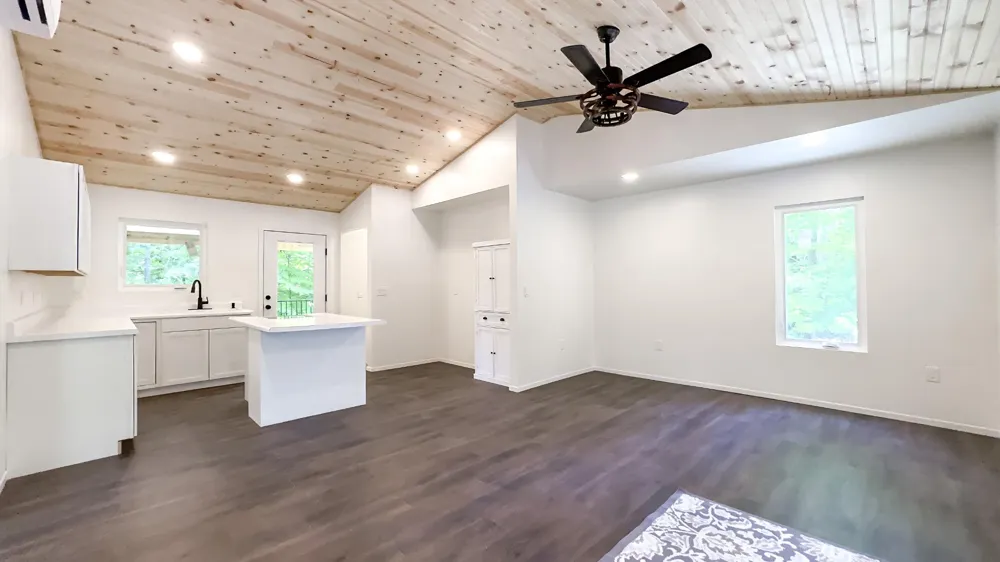 144 Caron Drive Spring City, TN 37381