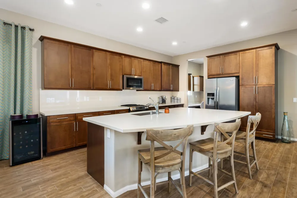 82707 Monarchos Indio, CA 92201