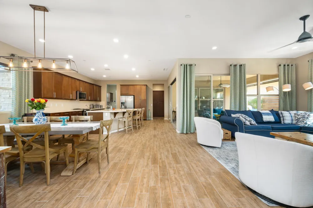 82707 Monarchos Indio, CA 92201