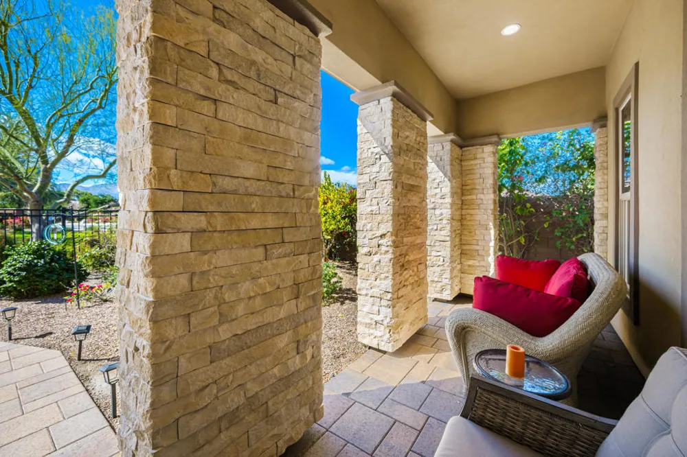 82707 Monarchos Indio, CA 92201