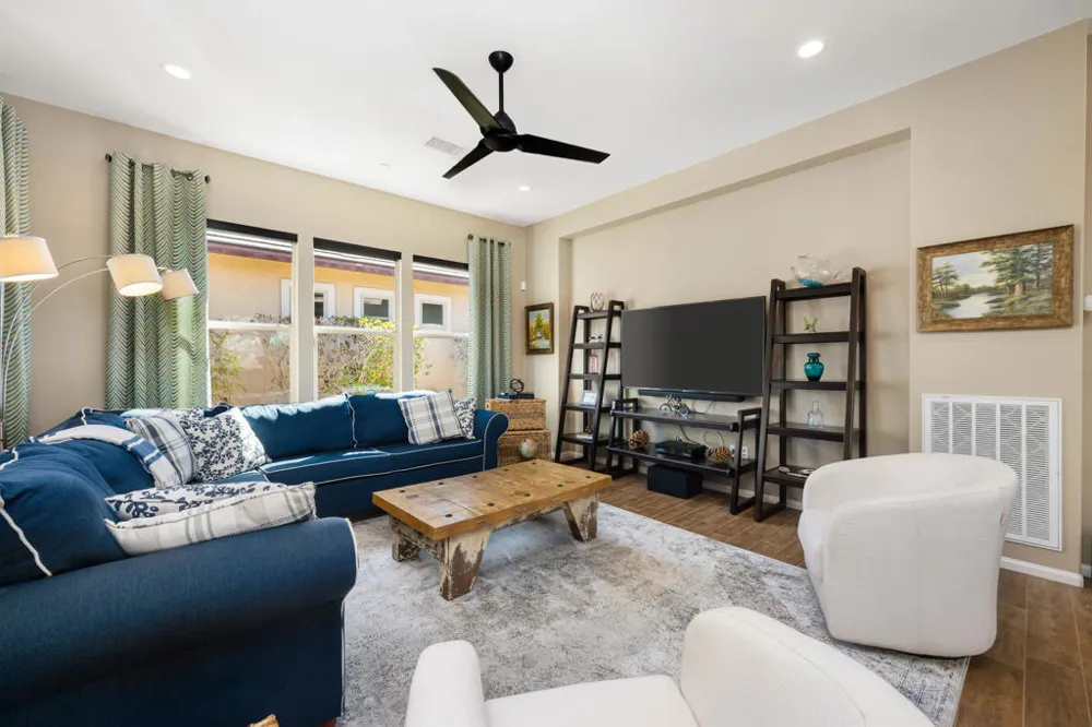 82707 Monarchos Indio, CA 92201