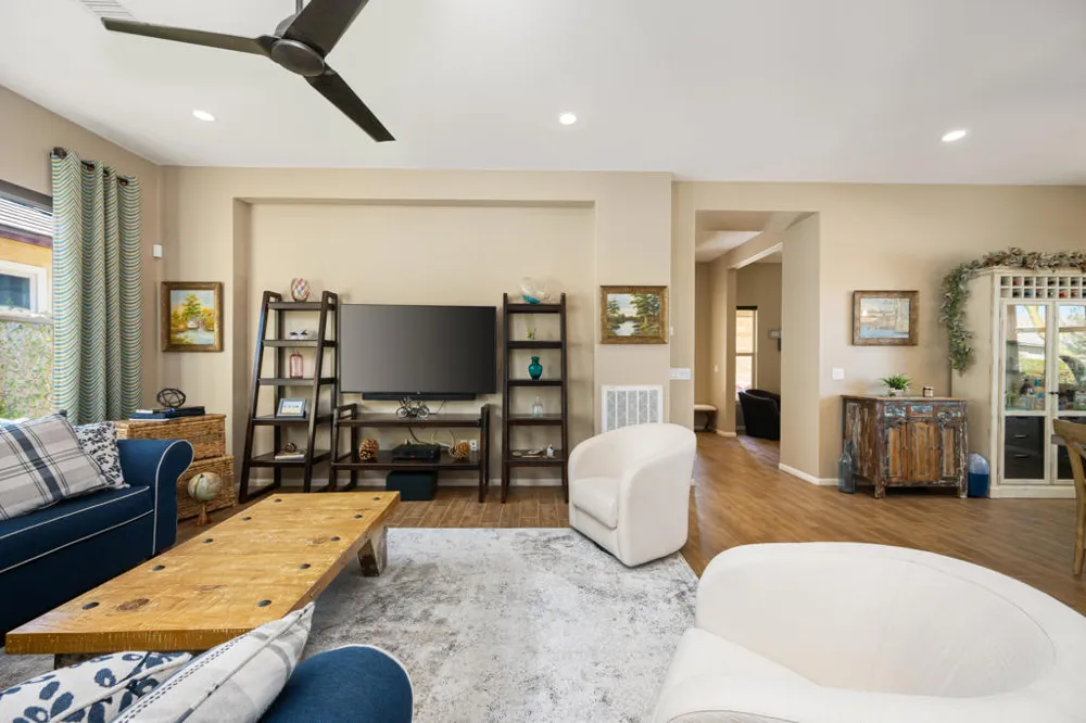 82707 Monarchos Indio, CA 92201