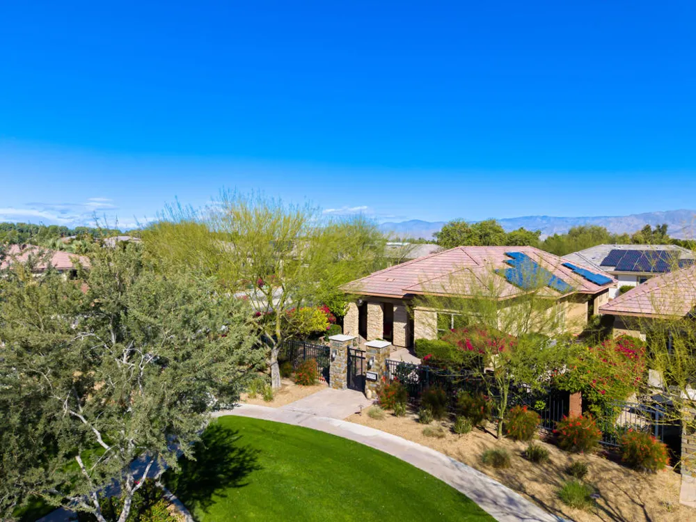 82707 Monarchos Indio, CA 92201