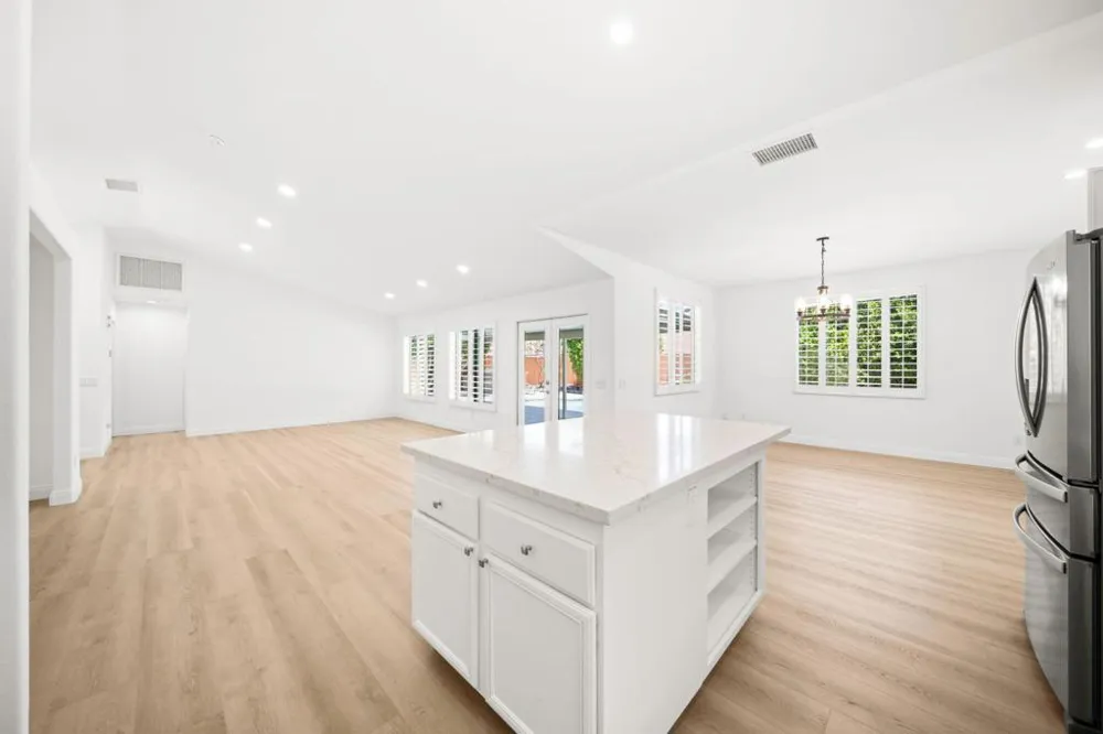 37762 Drexell Drive Palm Desert, CA 92211