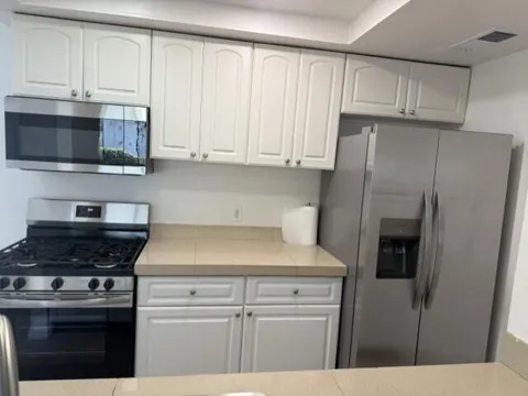 45 Lakeview Circle