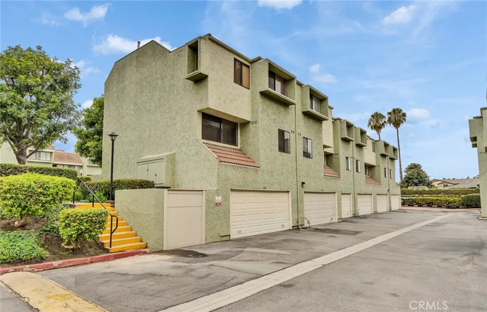 1814 Seattle Street West Covina, CA 91790