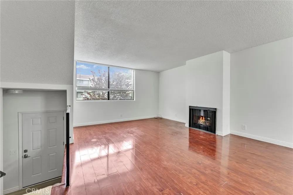 1814 Seattle Street West Covina, CA 91790