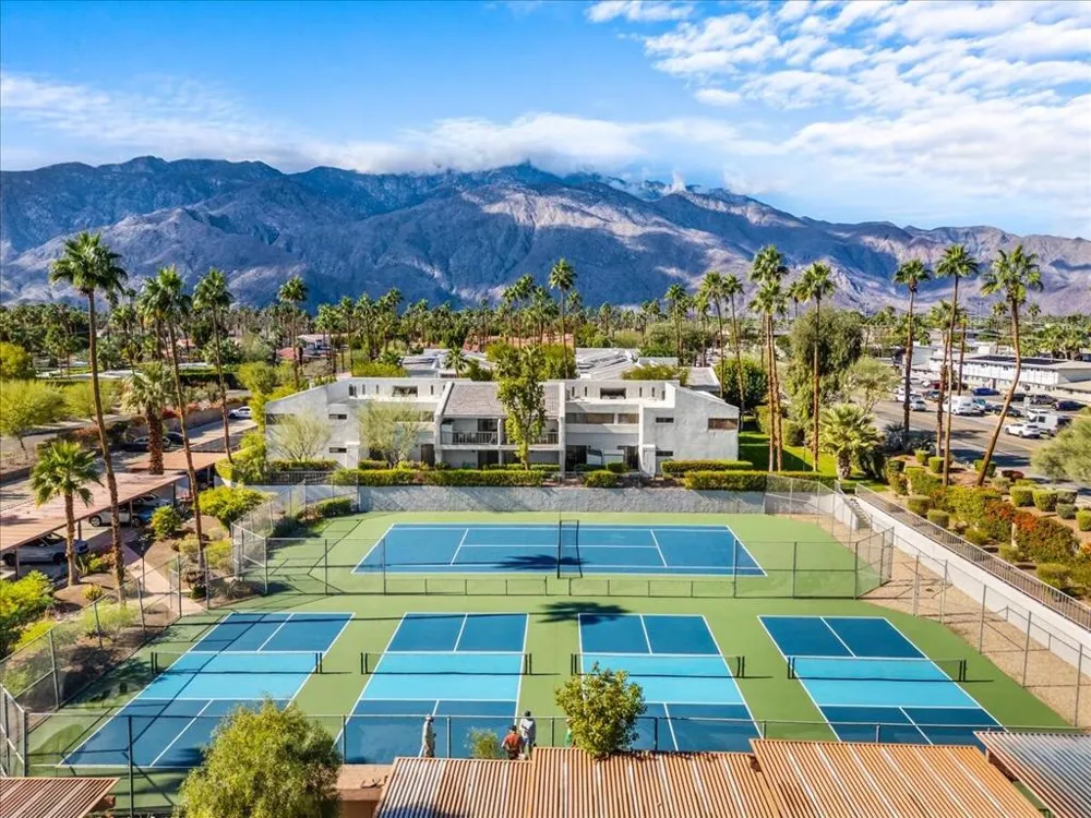 3155 E Ramon Road #906 Palm Springs, CA 92264