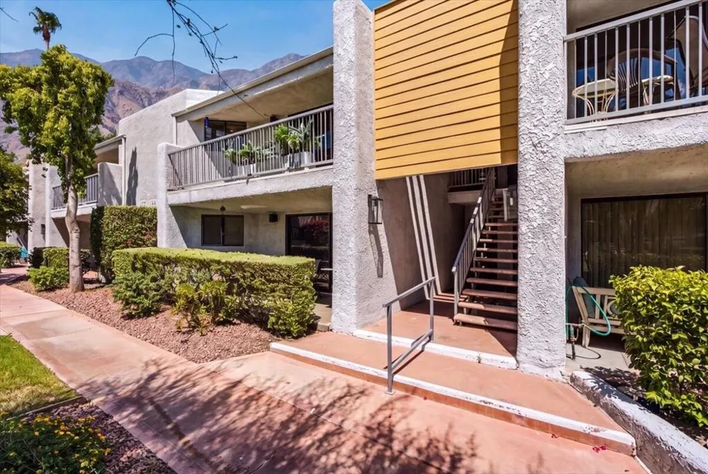 3155 E Ramon Road #906 Palm Springs, CA 92264