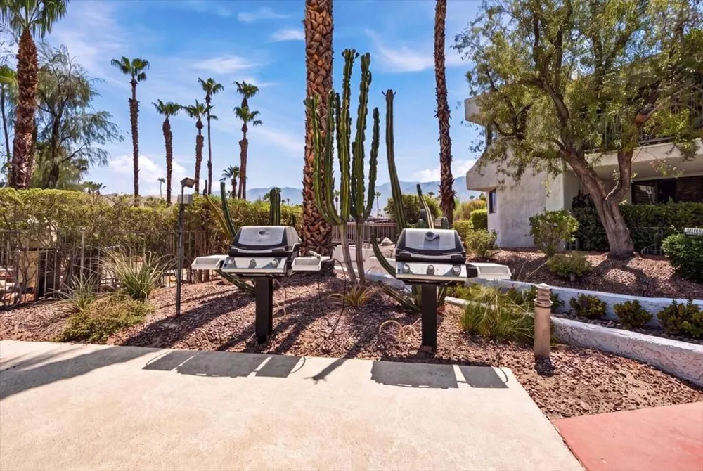 3155 E Ramon Road #906 Palm Springs, CA 92264