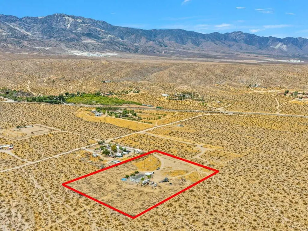 7780 Fairlane Road Lucerne Valley, CA 92356