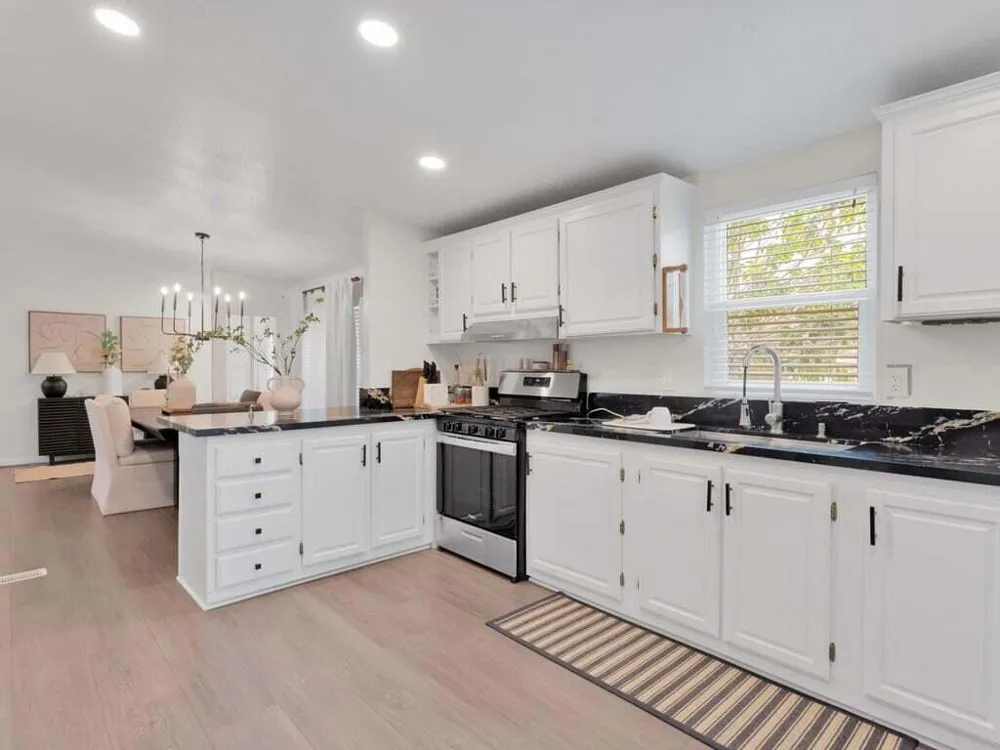 7780 Fairlane Road Lucerne Valley, CA 92356