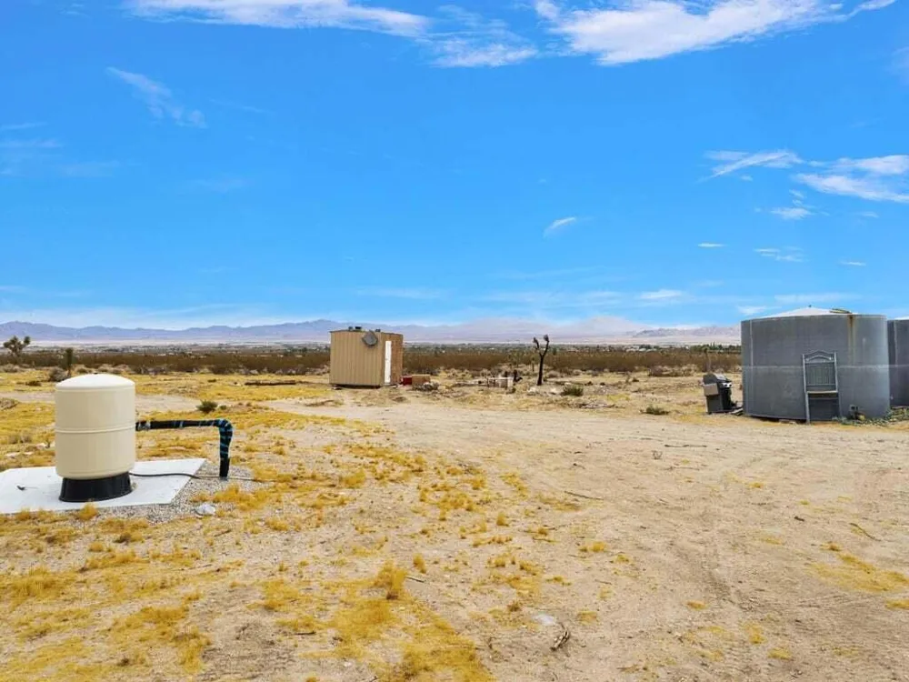 7780 Fairlane Road Lucerne Valley, CA 92356