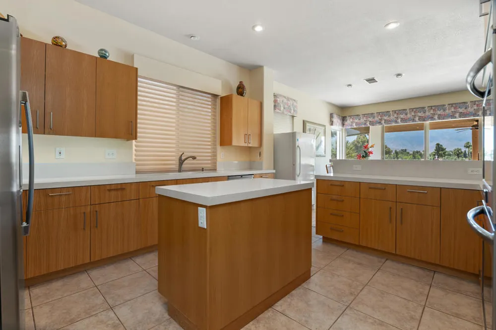 112 Kavenish Drive Rancho Mirage, CA 92270