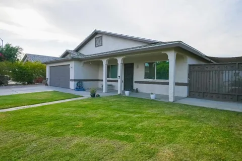 84850 Calle Lya