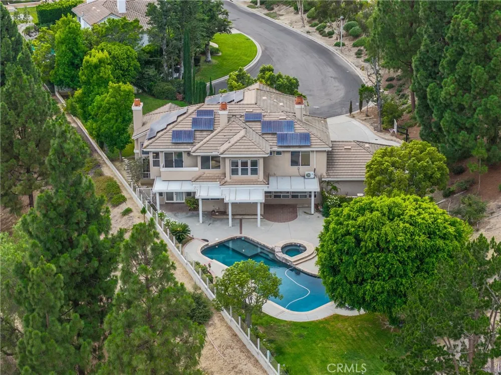 27880 Mount Whitney Yorba Linda, CA 92887