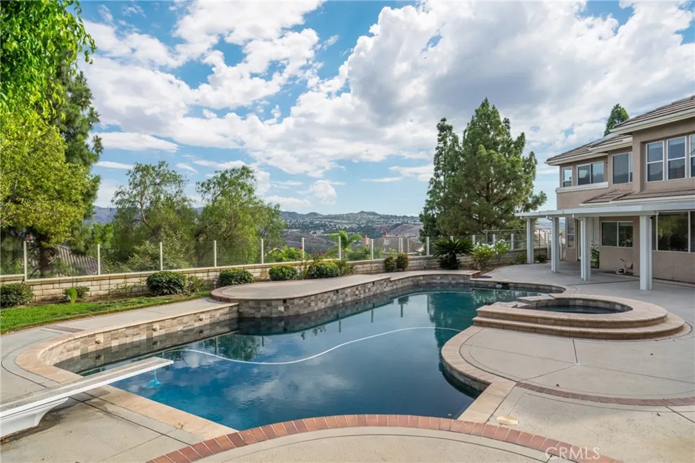 27880 Mount Whitney Yorba Linda, CA 92887