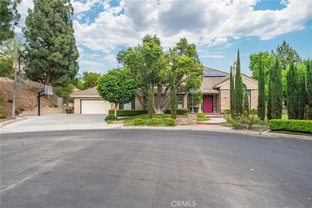 27880 Mount Whitney Yorba Linda, CA 92887