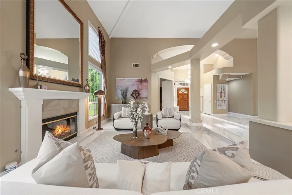 27880 Mount Whitney Yorba Linda, CA 92887