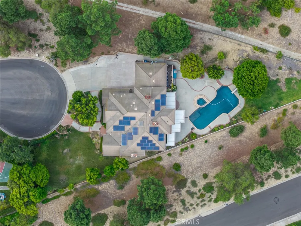 27880 Mount Whitney Yorba Linda, CA 92887
