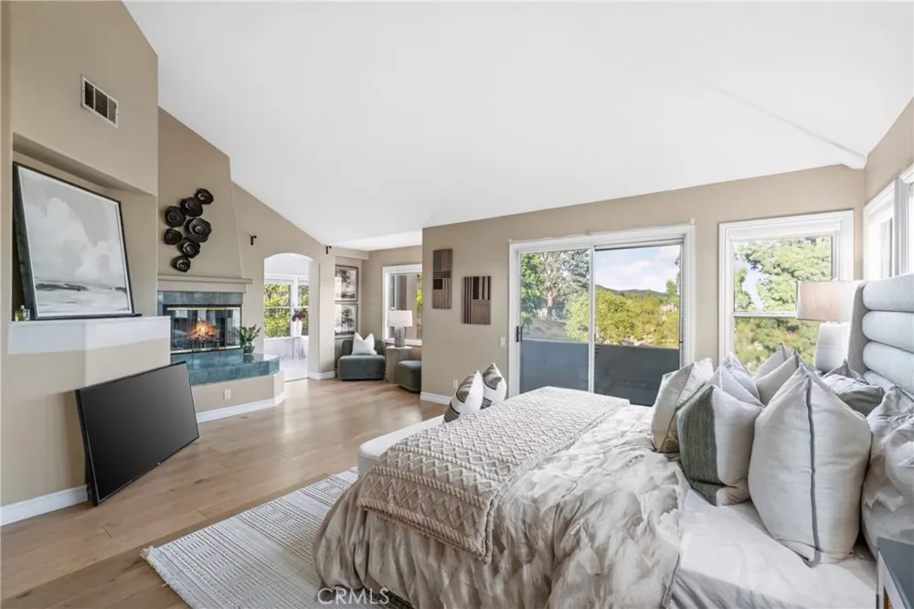 27880 Mount Whitney Yorba Linda, CA 92887