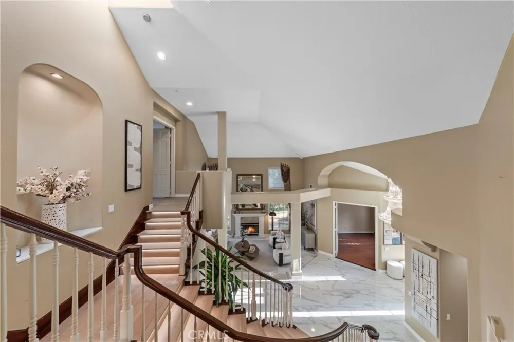 27880 Mount Whitney Yorba Linda, CA 92887