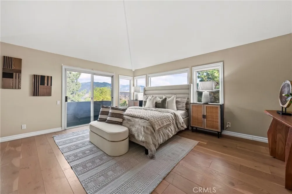 27880 Mount Whitney Yorba Linda, CA 92887