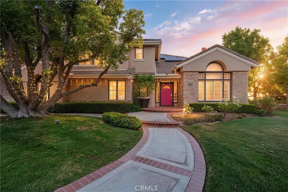 27880 Mount Whitney Yorba Linda, CA 92887