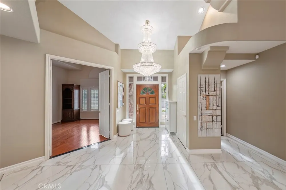 27880 Mount Whitney Yorba Linda, CA 92887