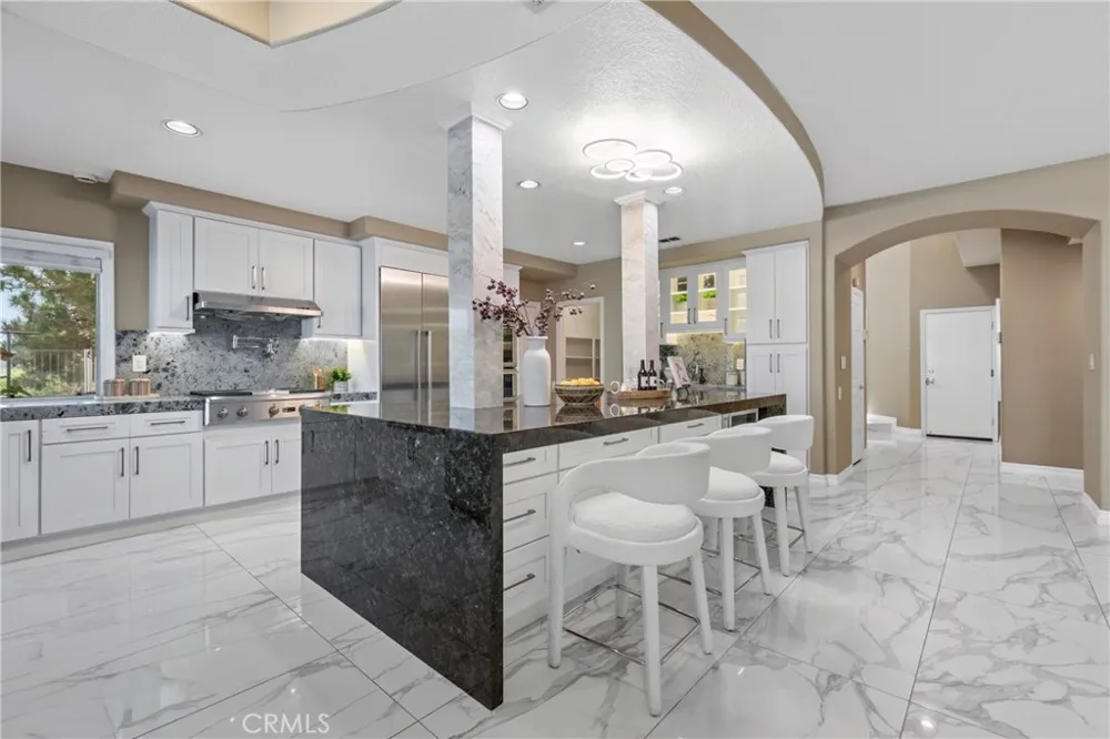 27880 Mount Whitney Yorba Linda, CA 92887