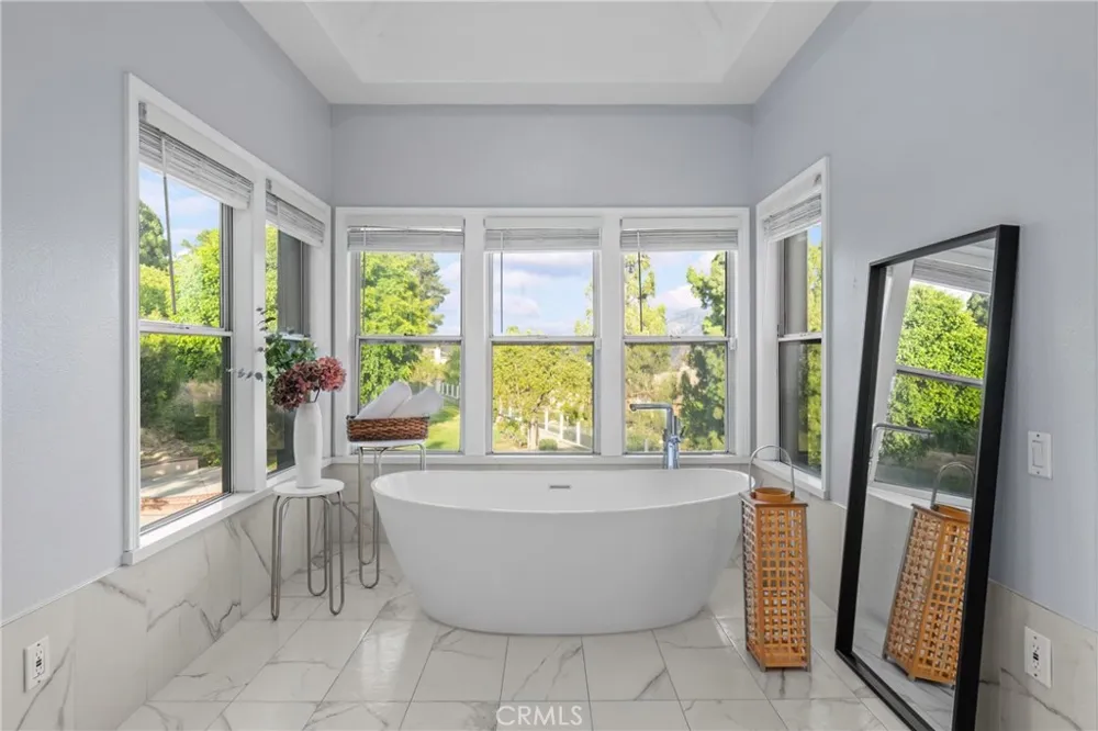 27880 Mount Whitney Yorba Linda, CA 92887