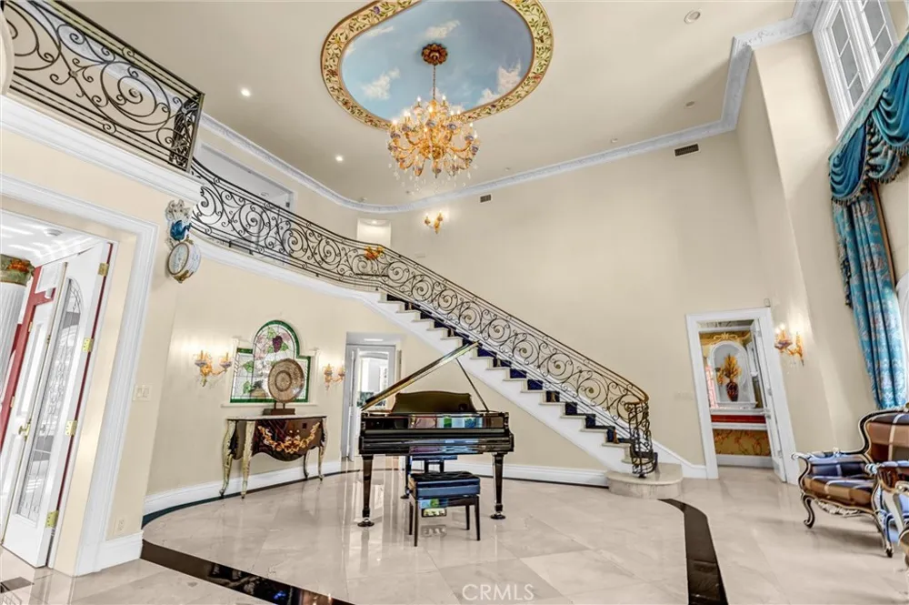 2290 Lombardy San Marino, CA 91108