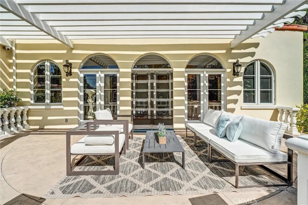 2290 Lombardy San Marino, CA 91108