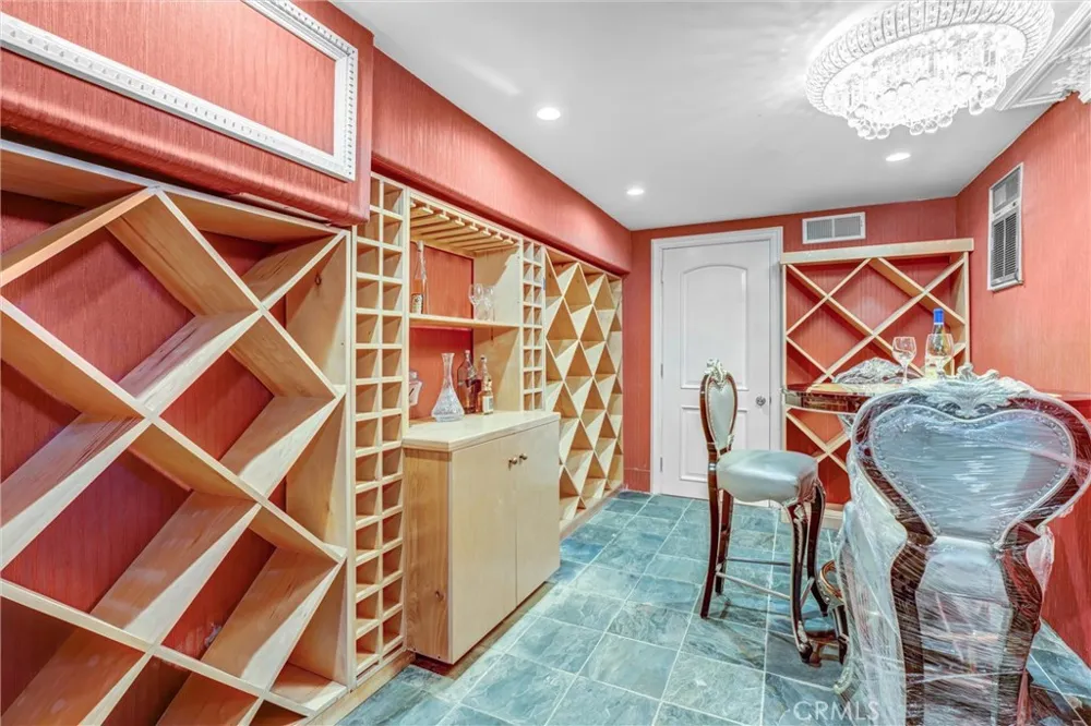 2290 Lombardy San Marino, CA 91108