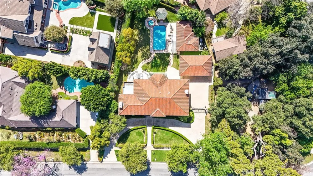 2290 Lombardy San Marino, CA 91108